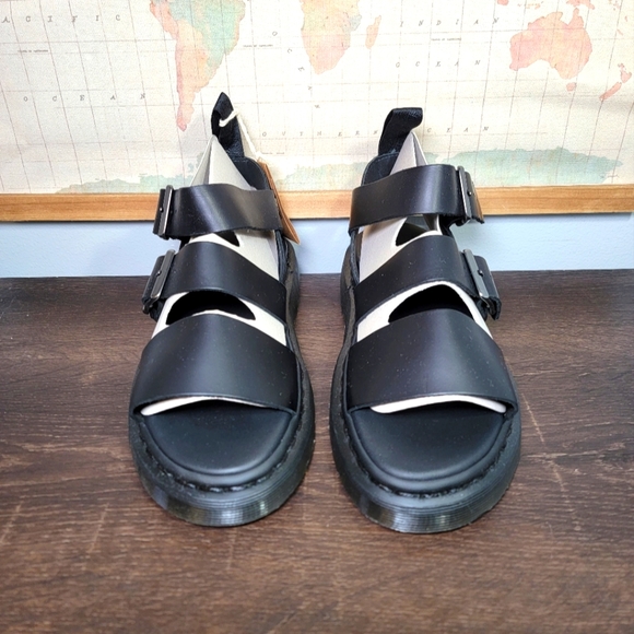 BRAND NEW Dr. Martens AirWair Gryphon Black Womens Size 8.0 - Picture 3 of 6